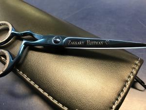 Scissors with personalized message engraved